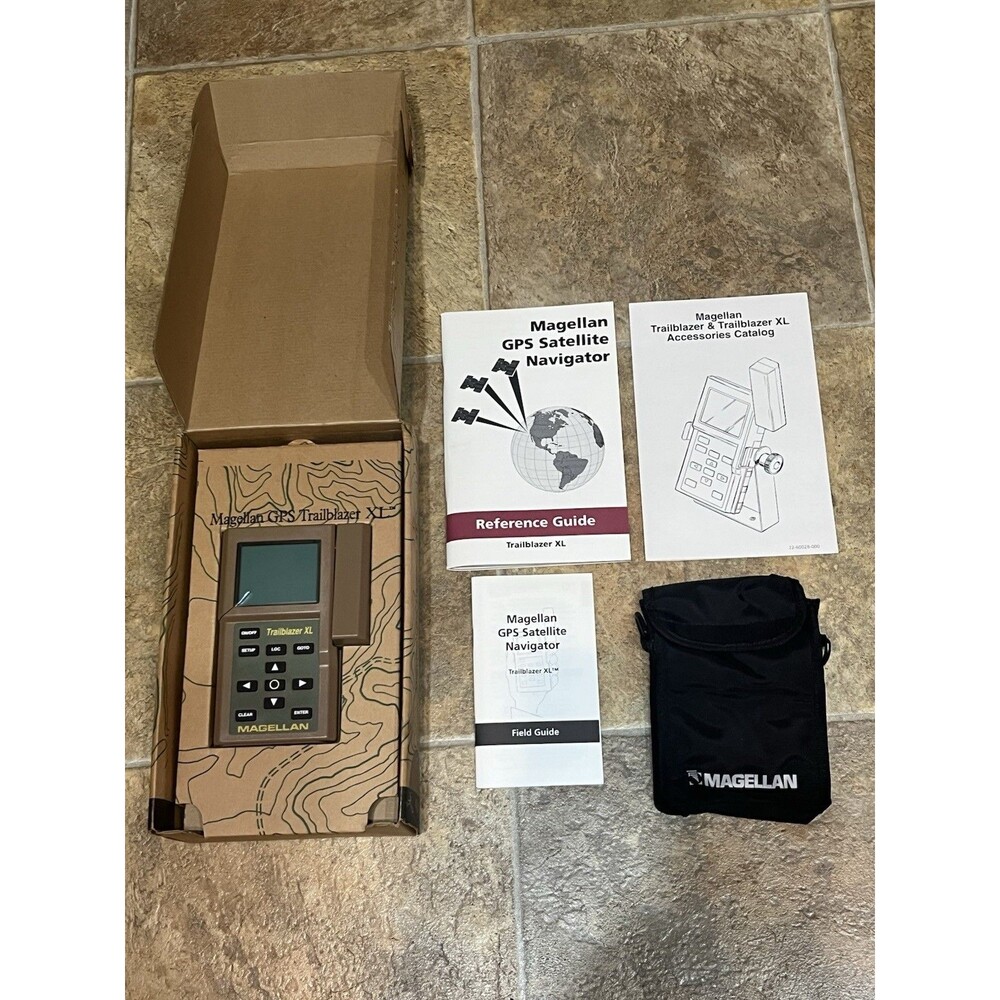 Magellan Trailblazer XL GPS Satellite Navigator Tested & Works Cracked Screen